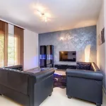 Casa * Cunski